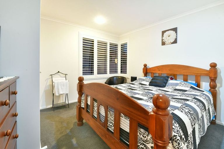 Photo of property in 6 Coral Court, Gulf Harbour, Whangaparaoa, 0930