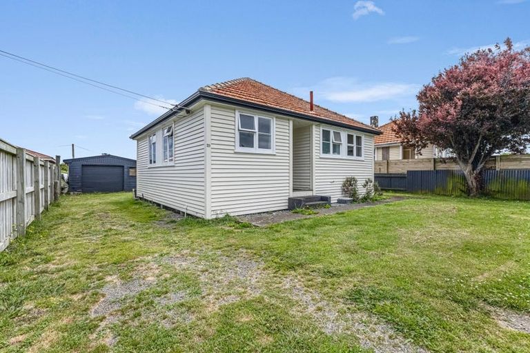 Photo of property in 29 Wilson Street, Waverley, 4510