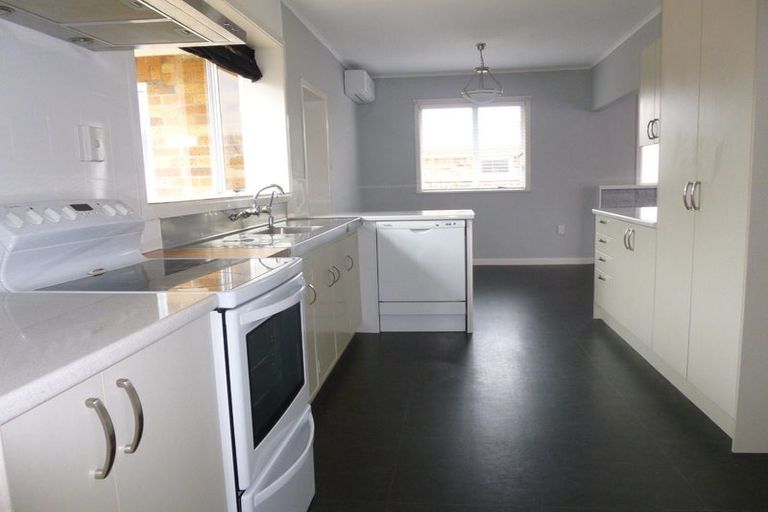 Photo of property in 24 Mcnicol Street, Fairfield, Hamilton, 3214