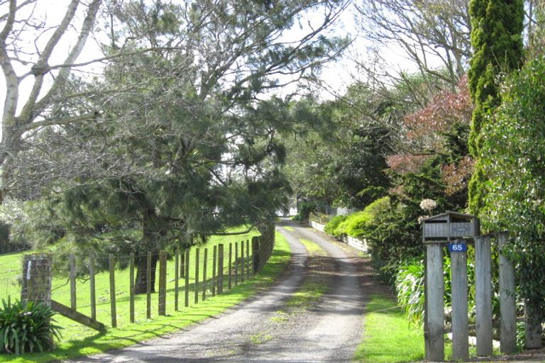 Photo of property in 65 Roslyn Road, Levin, 5510