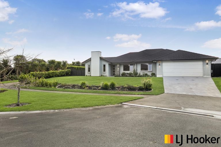 Photo of property in 6 Mirabell Place, Patumahoe, Pukekohe, 2679