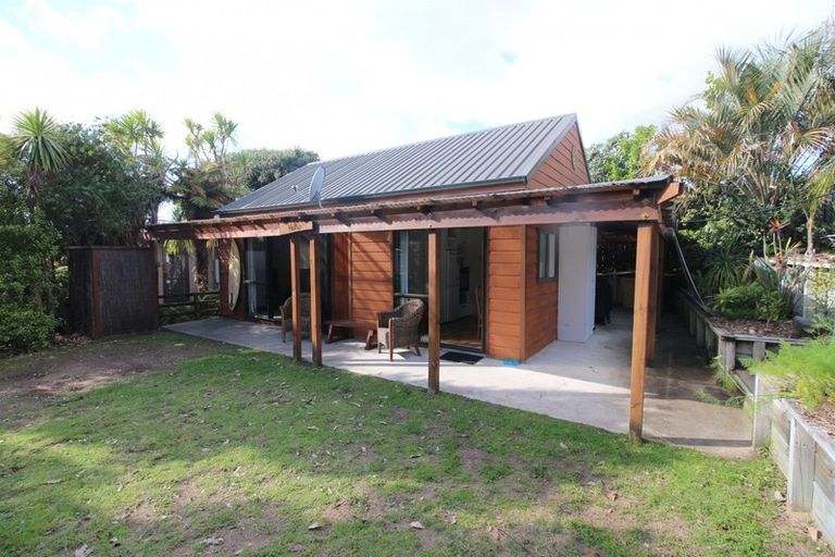 Photo of property in 160 Waimaire Avenue, Matarangi, Whitianga, 3592