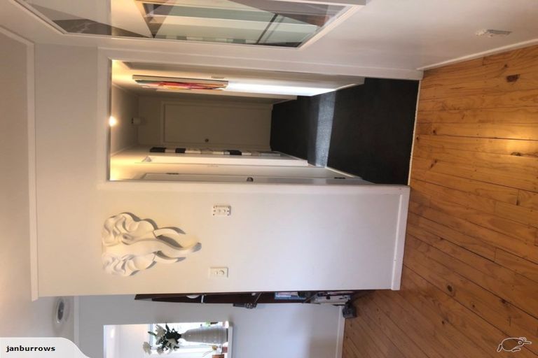 Photo of property in 1/53 Moore Street, Hillcrest, Auckland, 0627