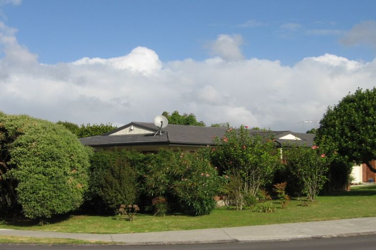 Photo of property in 65 Luton Avenue, Sunnyhills, Auckland, 2010