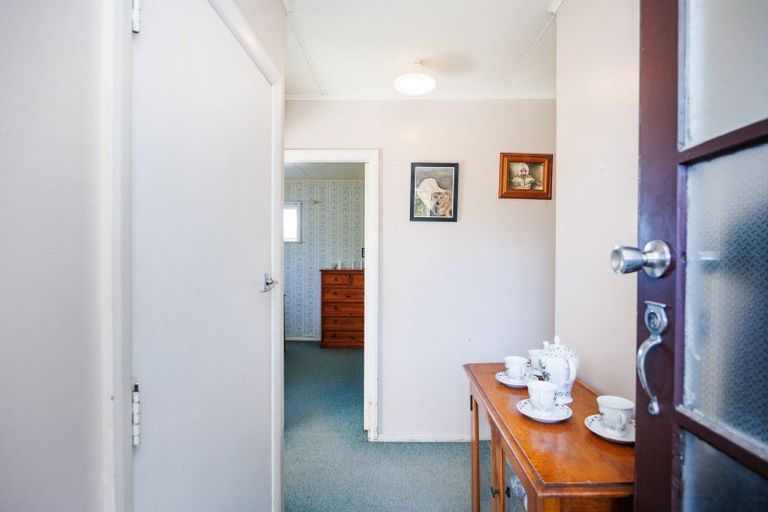 Photo of property in 17 Sefton Avenue, Highbury, Palmerston North, 4412