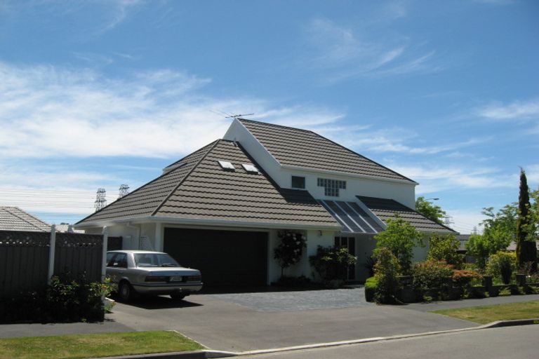 Photo of property in 2 Hatfield Place, Avonhead, Christchurch, 8042