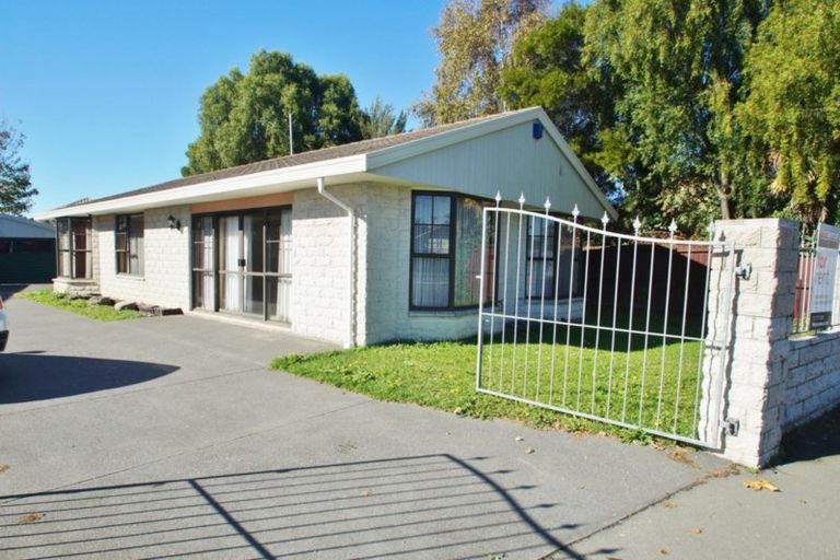 Photo of property in 182 Waimairi Road, Ilam, Christchurch, 8041