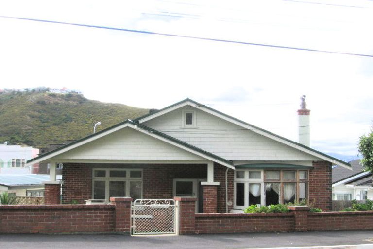 Photo of property in 173 Derwent Street, Island Bay, Wellington, 6023