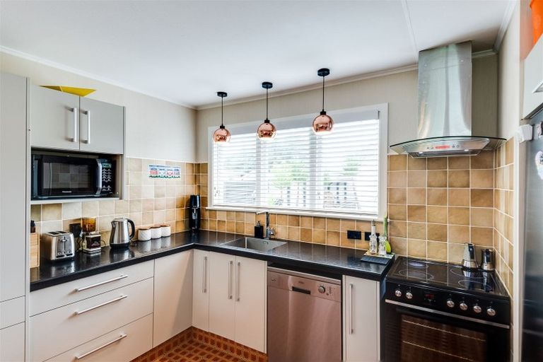 Photo of property in 500 Main North Road, Bay View, Napier, 4104