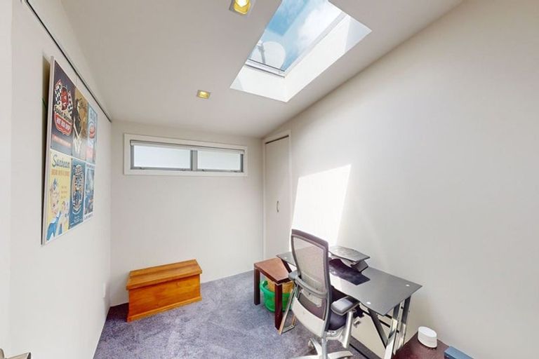 Photo of property in 94b Khandallah Road, Khandallah, Wellington, 6035