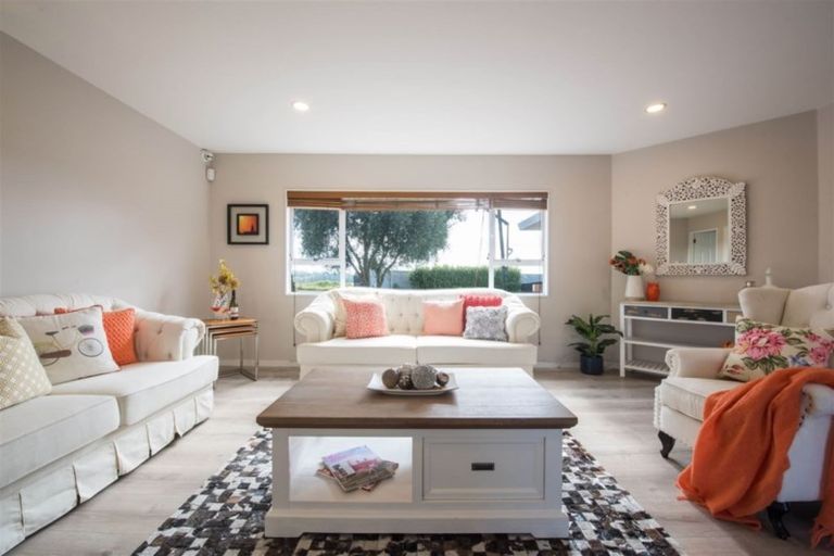 Photo of property in 313 Hobsonville Road, Hobsonville, Auckland, 0618