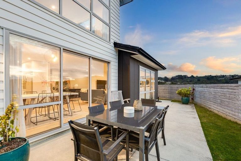 Photo of property in 174 Navigation Drive, Whitby, Porirua, 5024