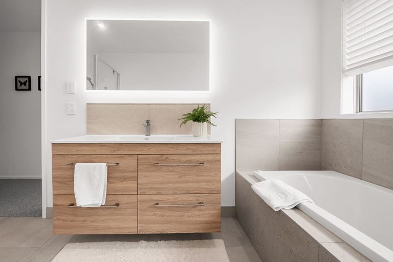 Photo of property in 218 Borman Road, Rototuna North, Hamilton, 3210