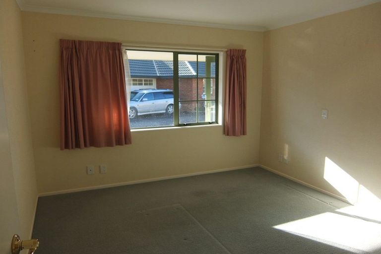 Photo of property in 93 Roberts Line, Kelvin Grove, Palmerston North, 4414
