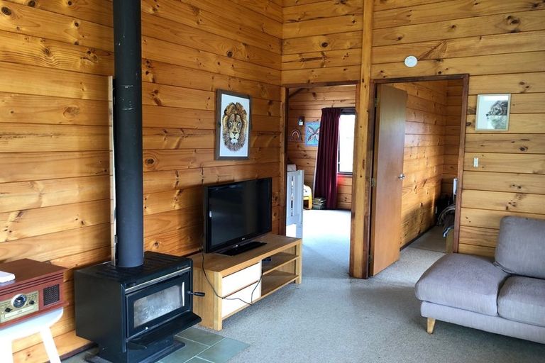 Photo of property in 214 Waitoki Road, Waitoki, Kaukapakapa, 0871