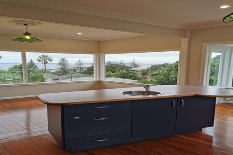 Photo of property in 15 Oban Road, Browns Bay, Auckland, 0630