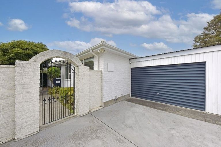 Photo of property in 22b Radbrook Street, Avonhead, Christchurch, 8042