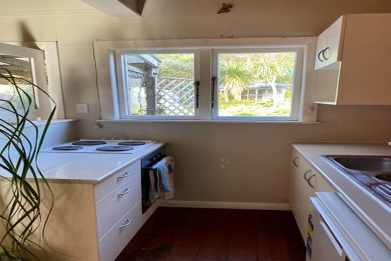 Photo of property in 2 Harper Street, Newtown, Wellington, 6021