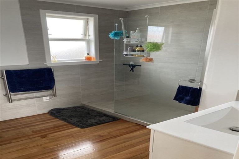 Photo of property in 19 Freyberg Street, Solway, Masterton, 5810