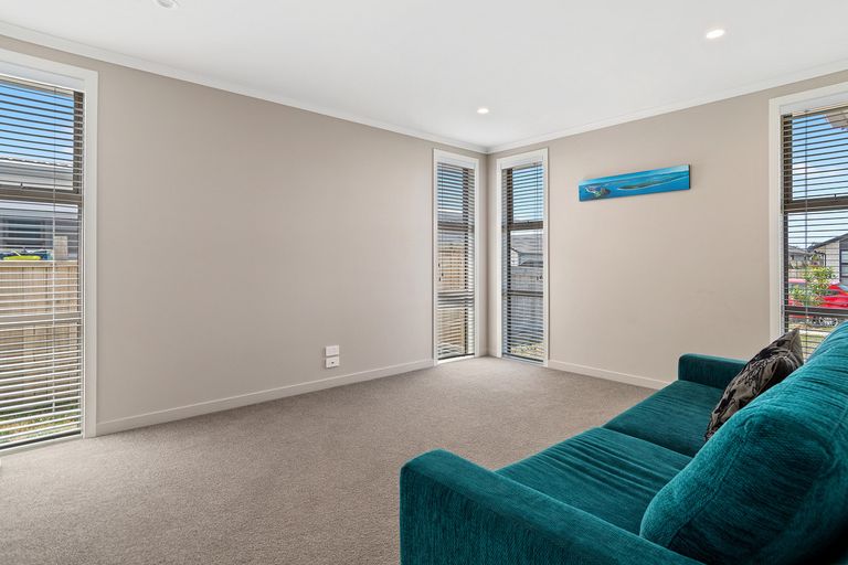 Photo of property in 42 Harding Drive, Papamoa Beach, Papamoa, 3118