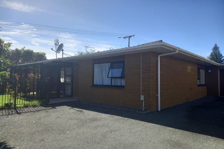 Photo of property in 3/33 Wallath Road, Westown, New Plymouth, 4310