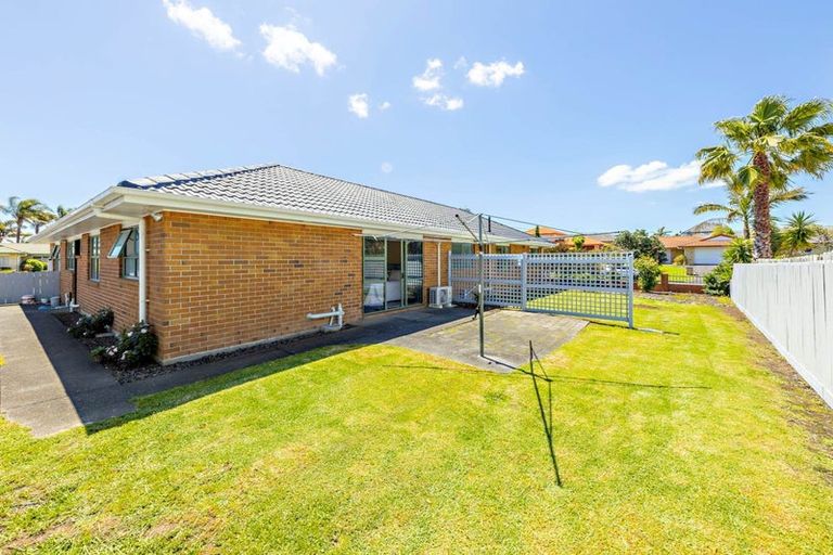 Photo of property in 2 Emyvalie Place, Dannemora, Auckland, 2016