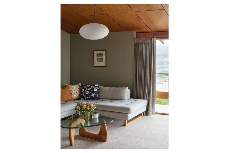 Photo of property in 76 Cannon Hill Crescent, Mount Pleasant, Christchurch, 8081