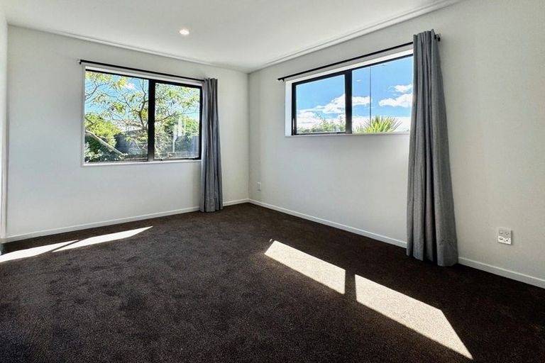 Photo of property in 50f Greenmeadows Avenue, Manurewa East, Auckland, 2102