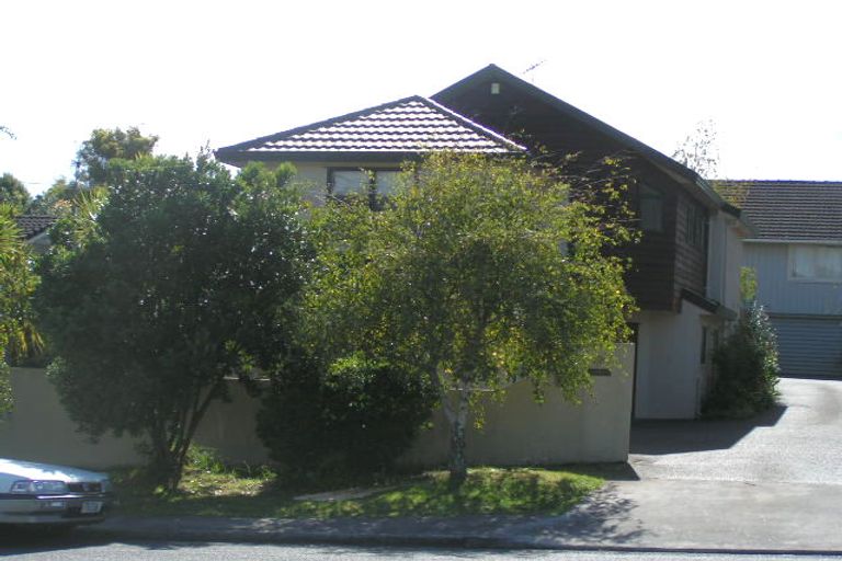 Photo of property in 2/19 Raines Avenue, Forrest Hill, Auckland, 0620