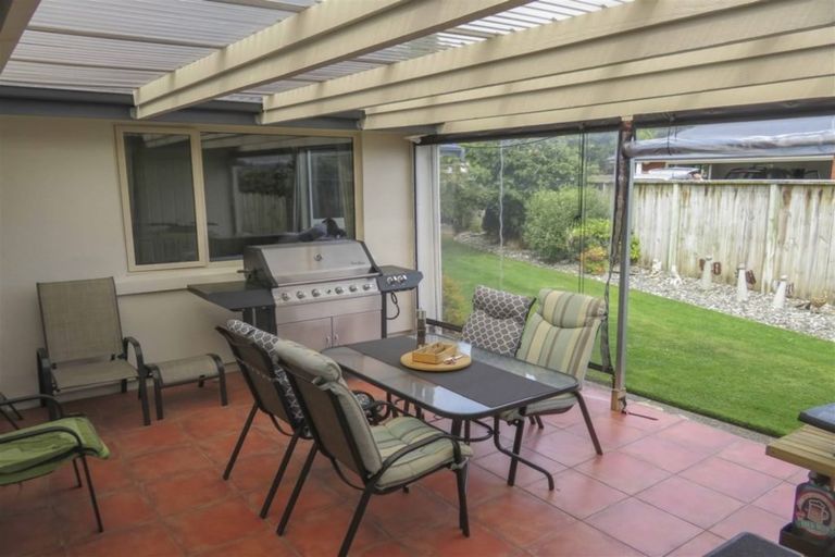 Photo of property in 6 Craig Street, Waikiwi, Invercargill, 9810