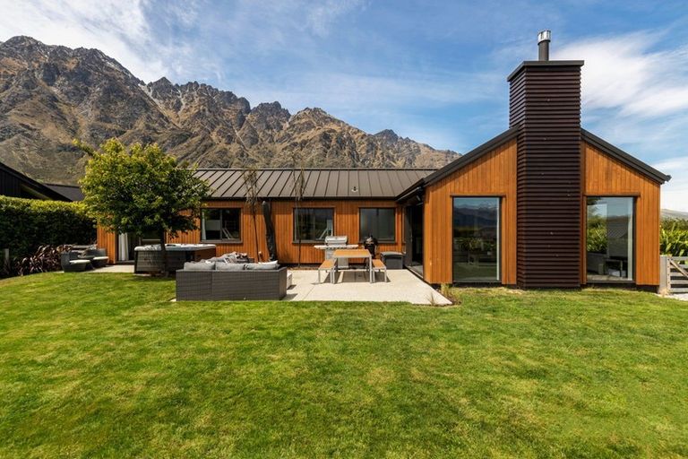 Photo of property in 62 Jacks Point Rise, Jacks Point, Queenstown, 9371