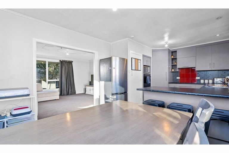 Photo of property in 32 Highfield Terrace, Newfield, Invercargill, 9812