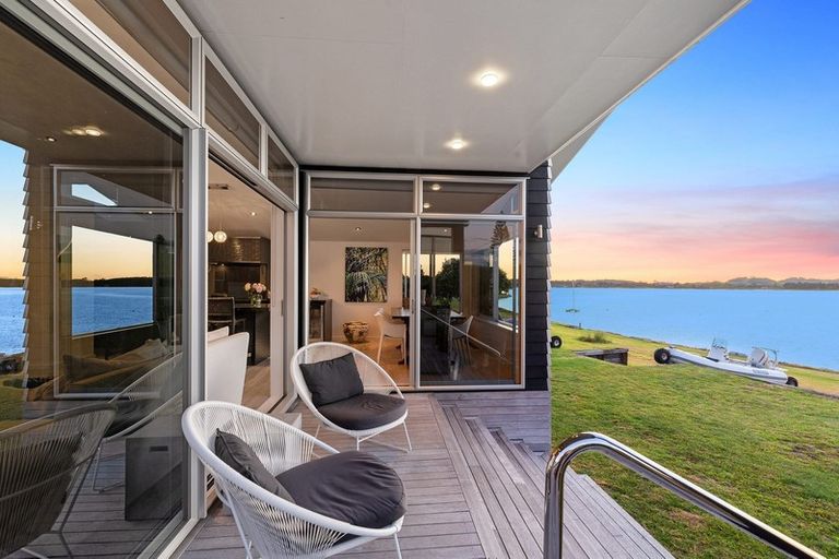 Photo of property in 47 North West Anchorage, Omaha, 0986