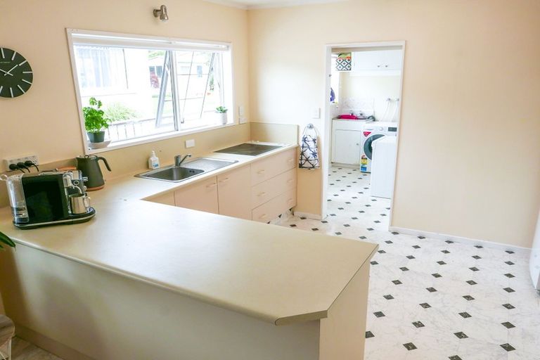 Photo of property in 20a Oriwa Street, Waikanae, 5036