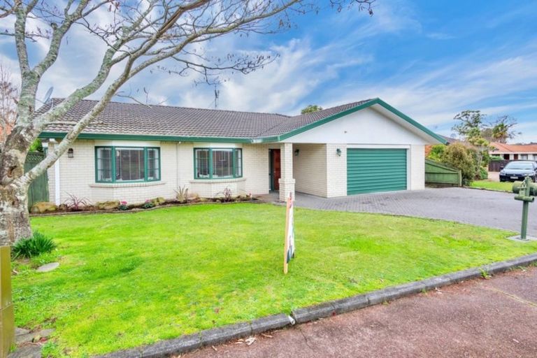 Photo of property in 20 Gairloch Place, Wattle Downs, Auckland, 2103