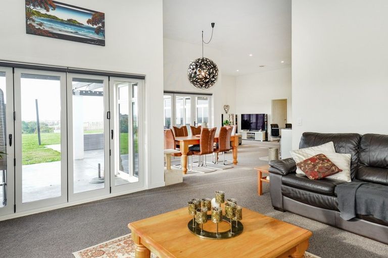 Photo of property in 23 Wheatley Road, Waiohiki, Napier, 4183