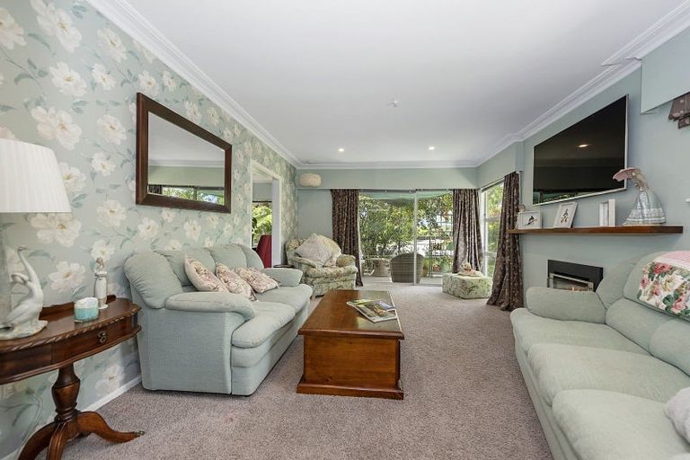 Photo of property in 33 Hooker Avenue, Chedworth, Hamilton, 3210