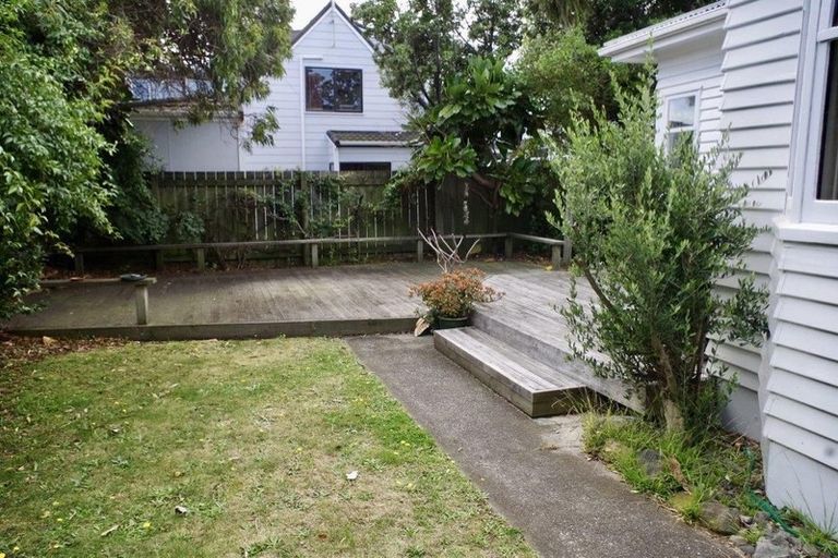 Photo of property in 2/3 Troy Street, Kilbirnie, Wellington, 6022