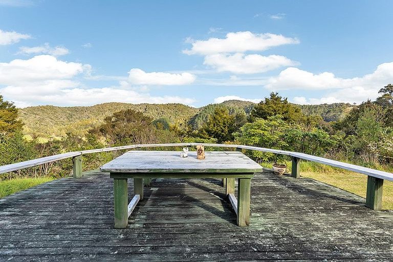 Photo of property in 1106 Russell Road, Whakapara, Hikurangi, 0184