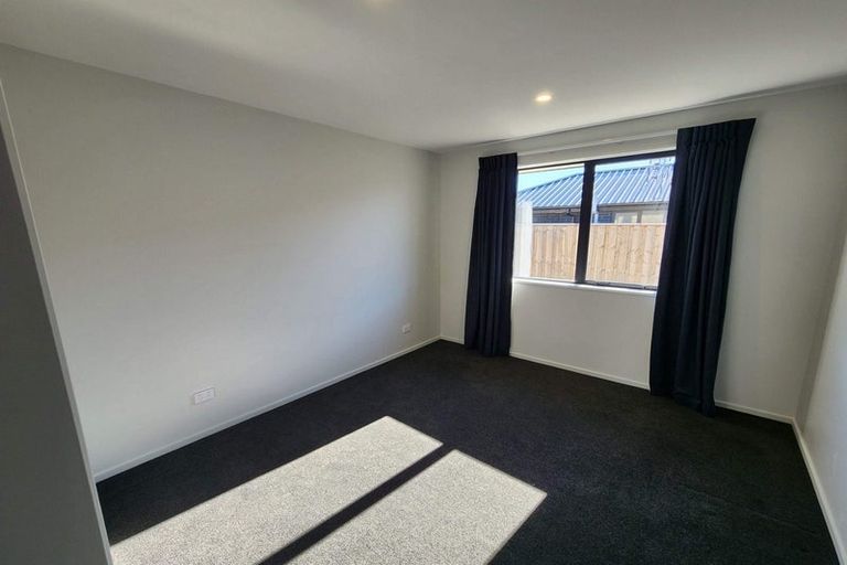 Photo of property in 10 Kotua Street, Woodend, 7610