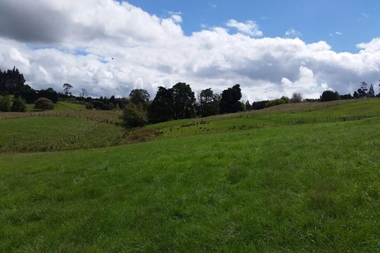 Photo of property in 228 Foley Quarry Road, Dairy Flat, Albany, 0792