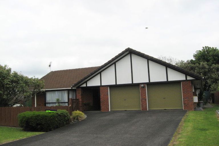 Photo of property in 4 Donegan Place, Conifer Grove, Takanini, 2112