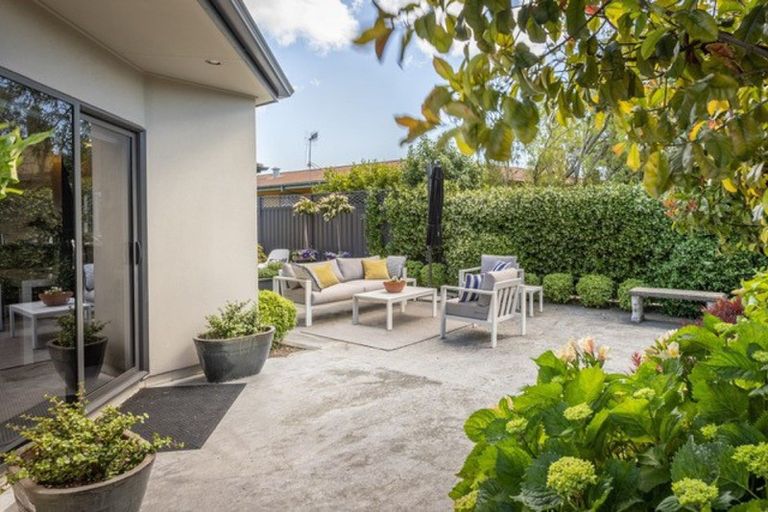 Photo of property in 2a Windsor Terrace, Taradale, Napier, 4112