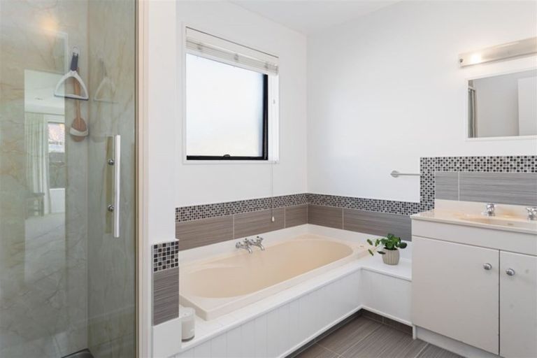 Photo of property in 246 West Belt, Rangiora, 7400