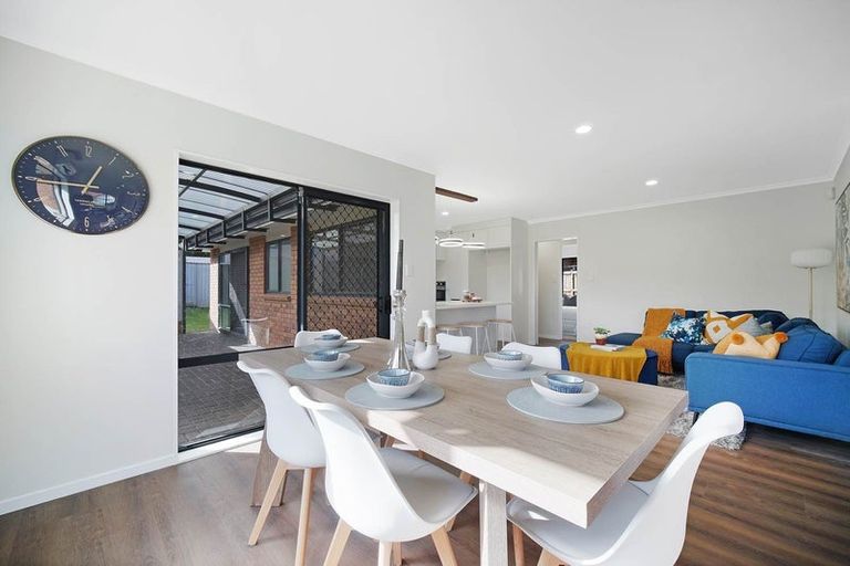 Photo of property in 323 Mahia Road, Weymouth, Auckland, 2103