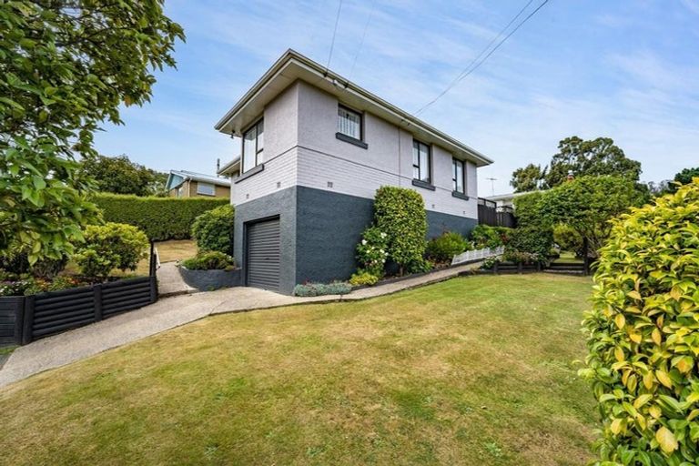 Photo of property in 16 Tomkins Street, Green Island, Dunedin, 9018