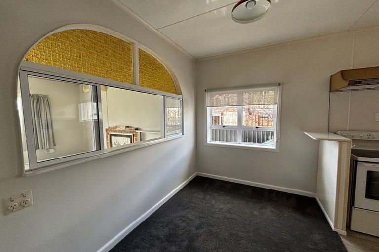 Photo of property in 6 Valley Road, Pukekohe, 2120