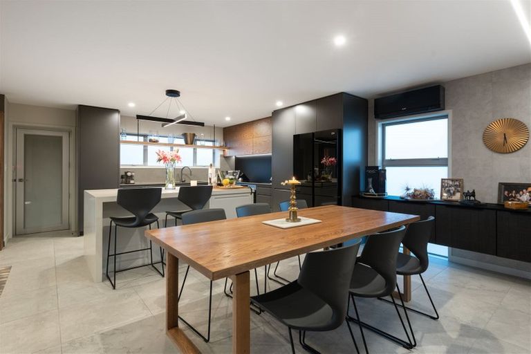 Photo of property in 8b Oceanbeach Road, Mount Maunganui, 3116