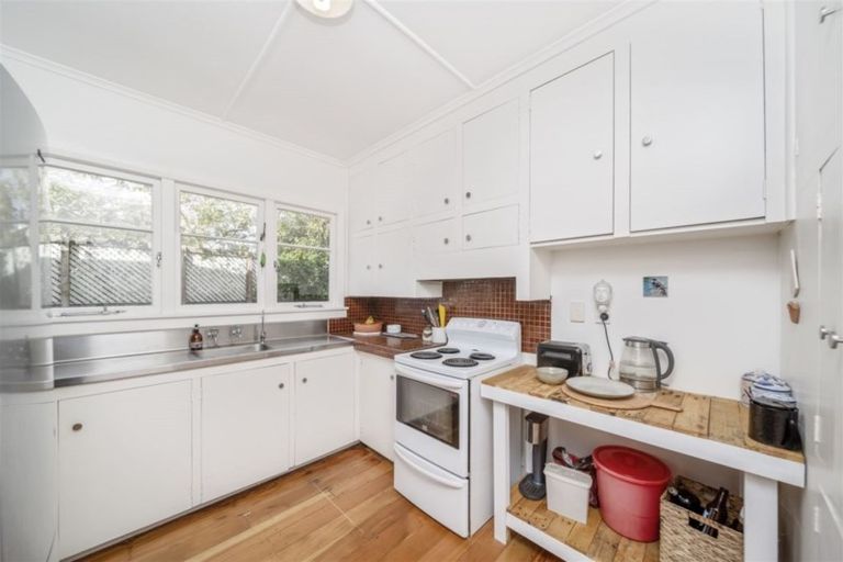 Photo of property in 59 Dixon Avenue, Hawera, 4610