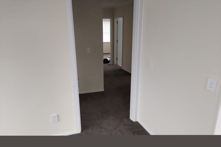 Photo of property in 77 Reeves Road, Pakuranga, Auckland, 2010